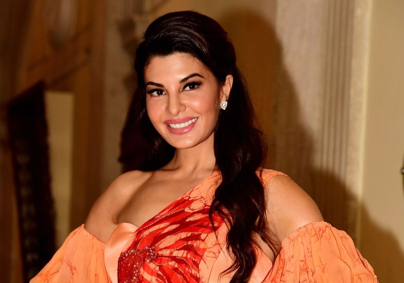 Jacqueline Fernandez stopped by ED at Mumbai airport from leaving India